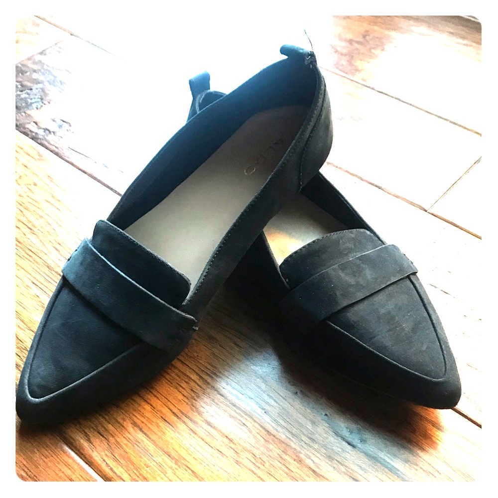Aldo dark grey flats NWOT. Size 7